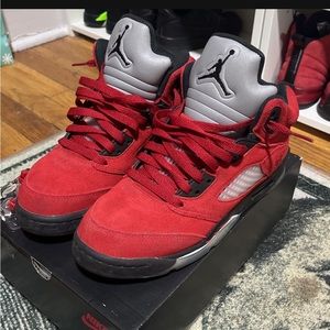 Jordan 5 Raging Bull